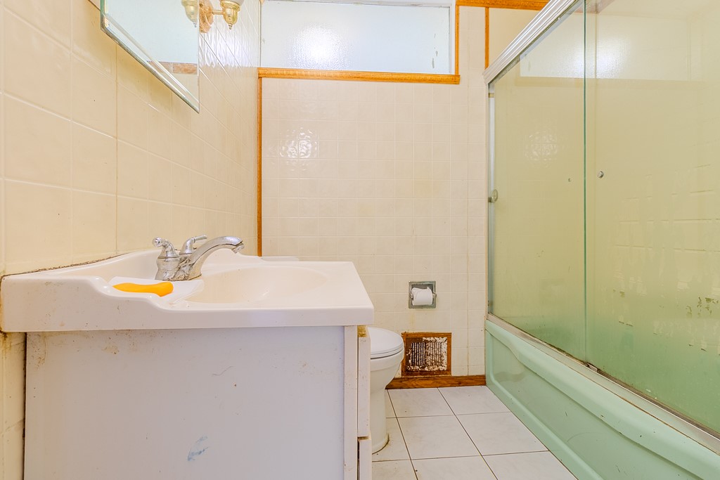 Monroeville, Pennsylvania 15146, United States, 3 Bedrooms Bedrooms, ,2 BathroomsBathrooms,Residential,Active,223763