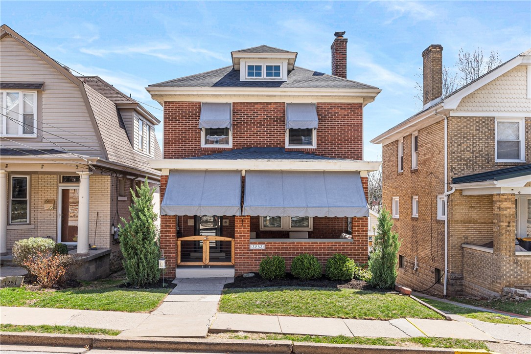 Dormont, Pennsylvania 15216, United States, 3 Bedrooms Bedrooms, ,2 BathroomsBathrooms,Residential,Contingent,100376