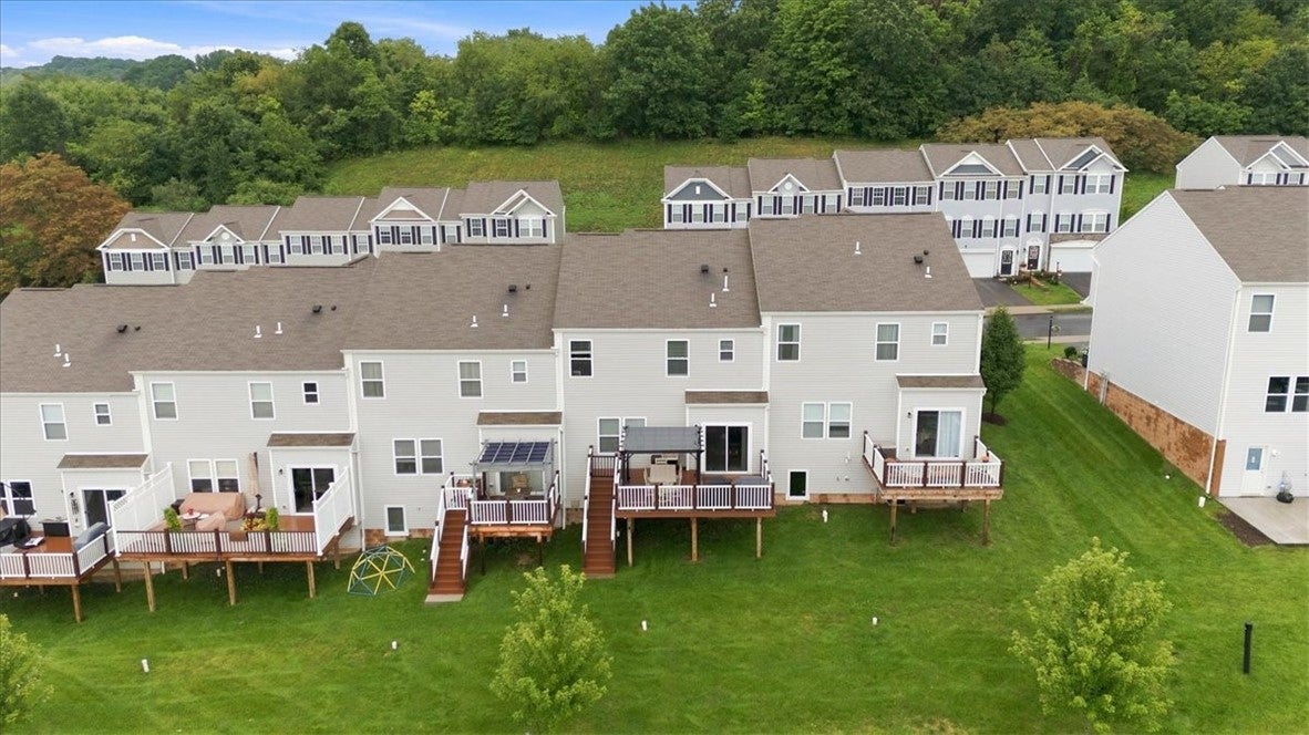 2503 Canterbury Dr