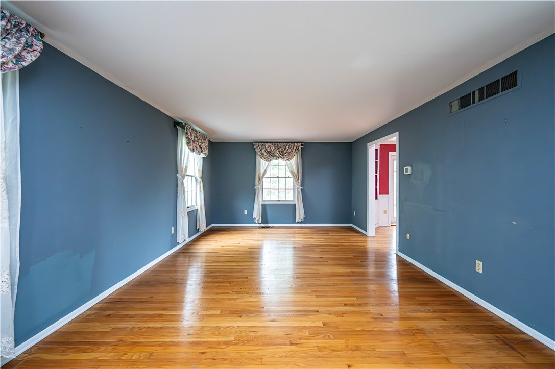 Unity Twp, Pennsylvania 15601, United States, 4 Bedrooms Bedrooms, ,3 BathroomsBathrooms,Residential,Active,199537