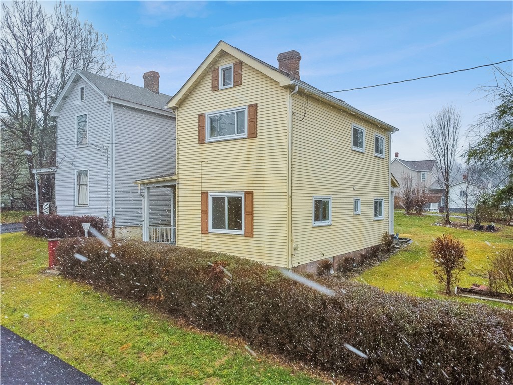 602 Painter St St, Everson, Pennsylvania image 3