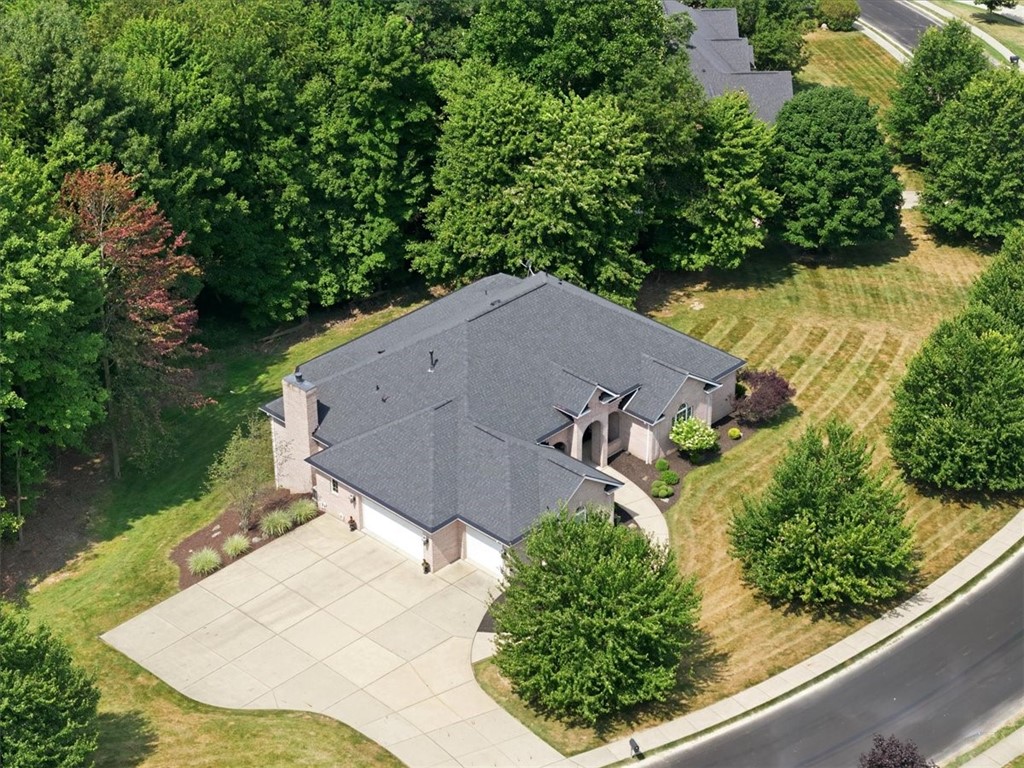 317 Macintosh Dr