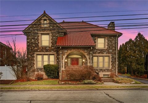 Photo of 122 N Rosina Ave, Somerset, PA 15501 (MLS # 1736570)