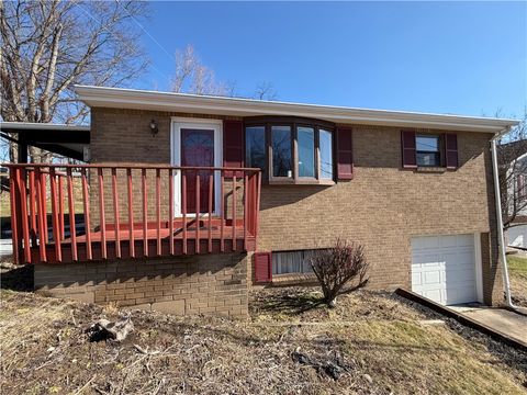 Townhouse For Sale - 501 Hoover Road Rd<br/> Penn Hills, PA 15235