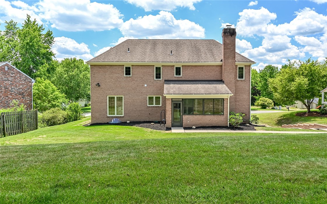 2528 Riva Ridge