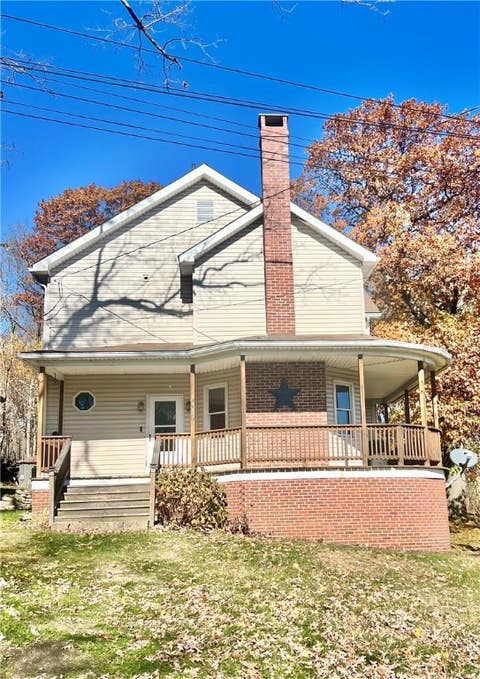 Photo for 367 Broadway St