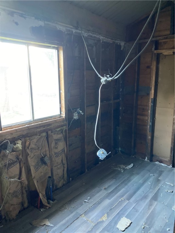 Elliott, Pennsylvania 15220, United States, 2 Bedrooms Bedrooms, ,1 BathroomBathrooms,Residential,Active,40827