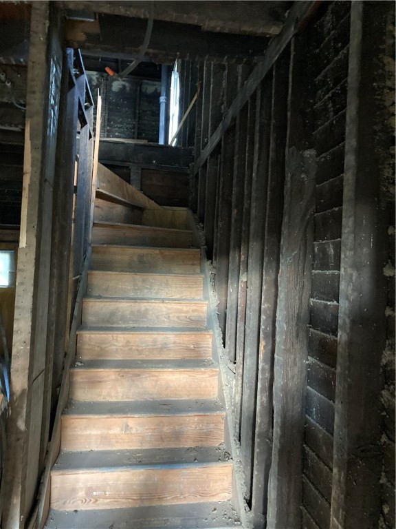 Elliott, Pennsylvania 15220, United States, 2 Bedrooms Bedrooms, ,1 BathroomBathrooms,Residential,Active,40827