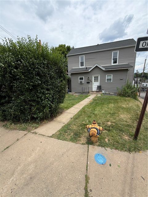 Photo of 435 Kismet St #2, Carnegie, PA 15106 (MLS # 1763221)