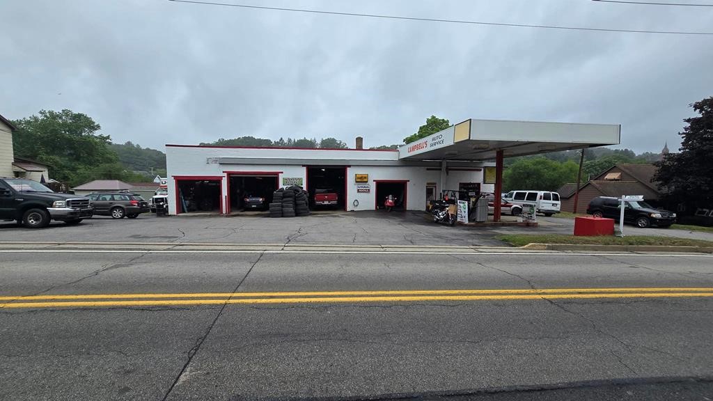 Photo 1 of 10 — 311 W Broad St, South Bethlehem Boro, PA 16242