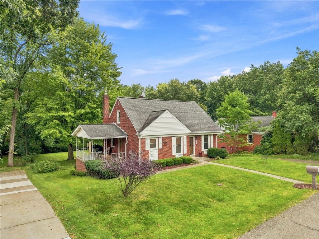 327 Mcintosh Dr