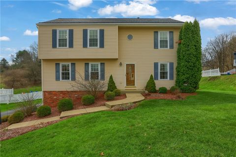 Photo of 109 Woodbine Dr, Cranberry Twp, PA 16066 (MLS # 1746248)