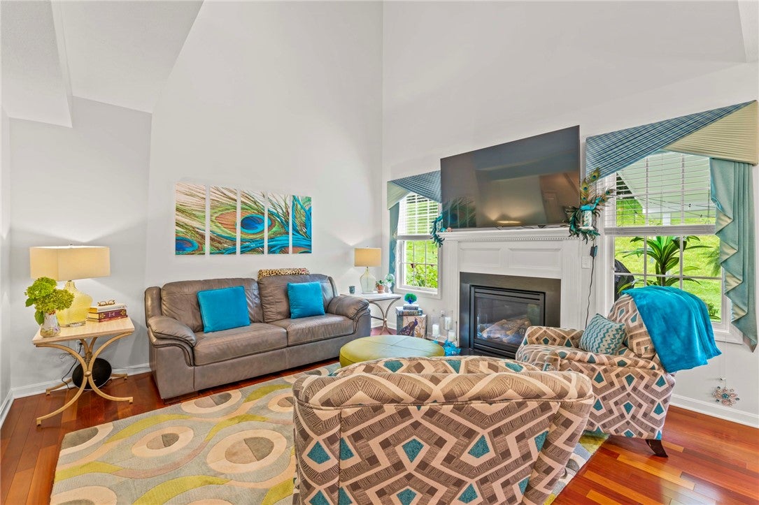 1320 Maplewood Cir