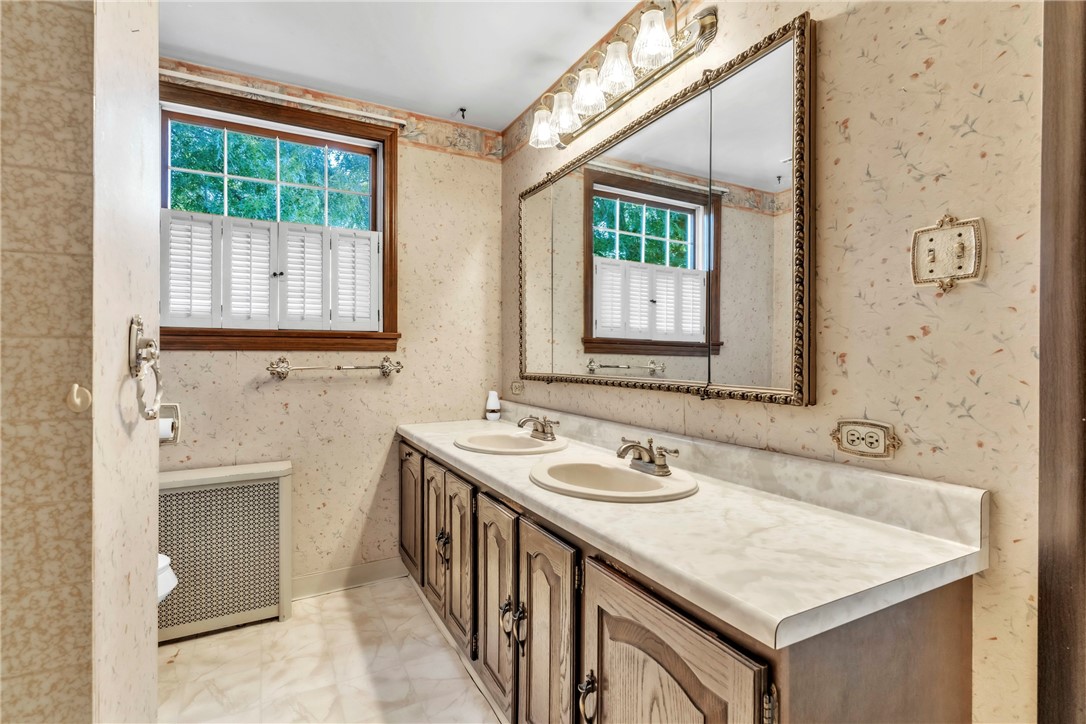 Ford City Boro, Pennsylvania 16226, United States, 3 Bedrooms Bedrooms, ,3 BathroomsBathrooms,Residential,Active,183247