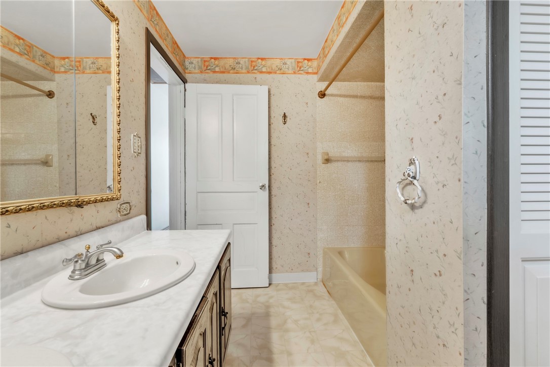 Ford City Boro, Pennsylvania 16226, United States, 3 Bedrooms Bedrooms, ,3 BathroomsBathrooms,Residential,Active,183247