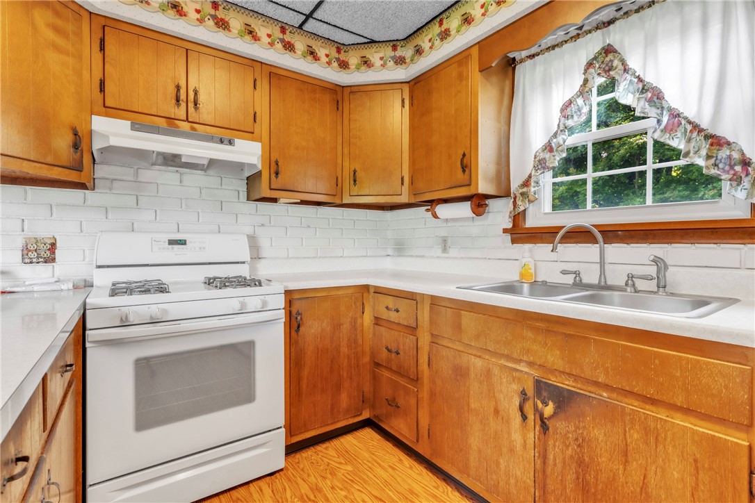 Ford City Boro, Pennsylvania 16226, United States, 3 Bedrooms Bedrooms, ,3 BathroomsBathrooms,Residential,Active,183247