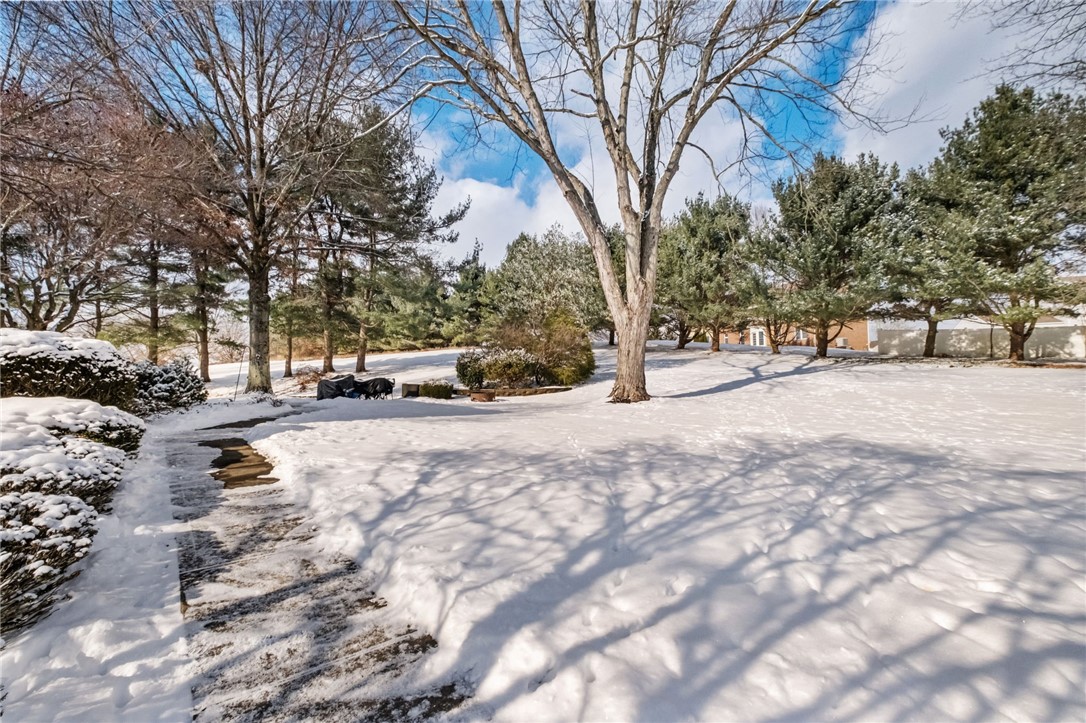 Cranberry Twp, Pennsylvania 16066, United States, 4 Bedrooms Bedrooms, ,3 BathroomsBathrooms,Residential,Pending,17634