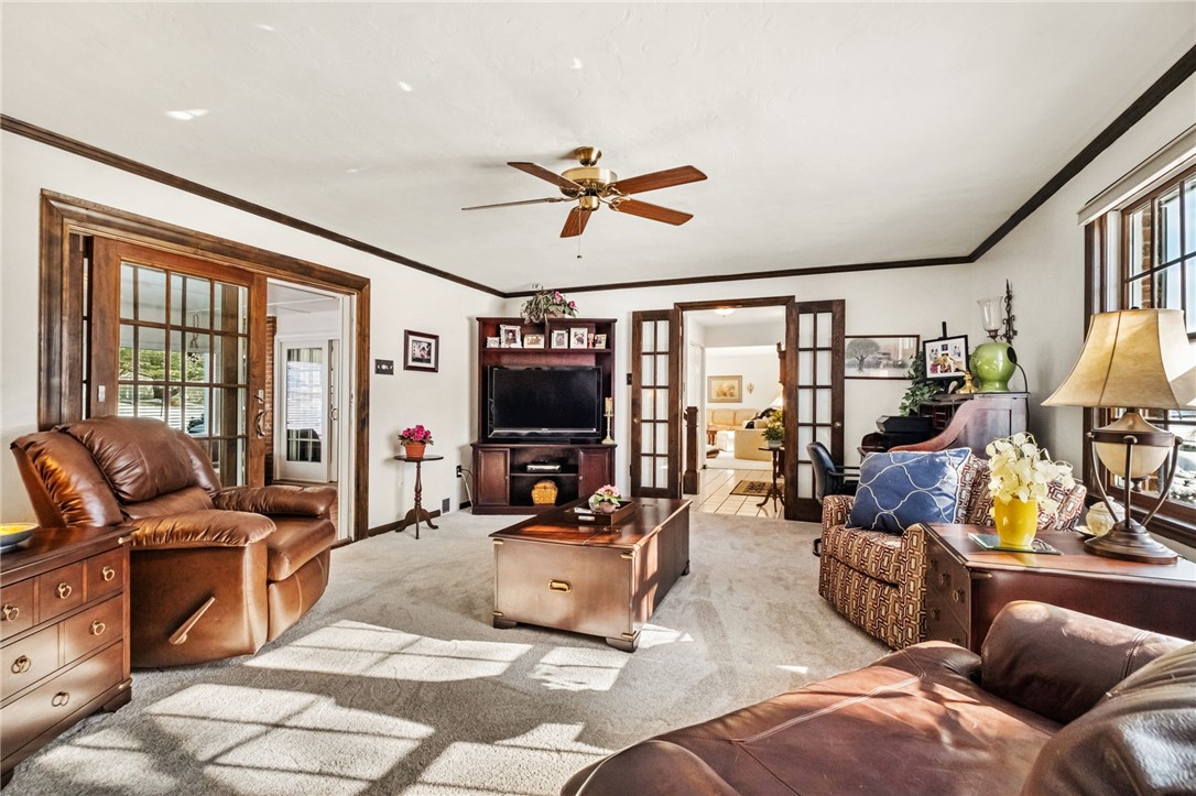 Cranberry Twp, Pennsylvania 16066, United States, 4 Bedrooms Bedrooms, ,3 BathroomsBathrooms,Residential,Pending,17634