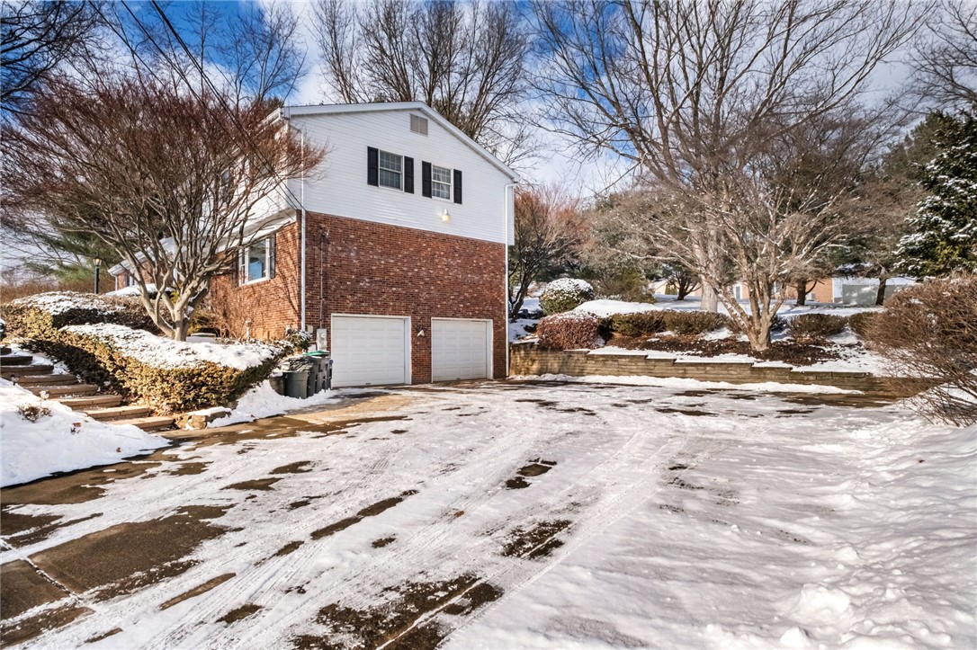 Cranberry Twp, Pennsylvania 16066, United States, 4 Bedrooms Bedrooms, ,3 BathroomsBathrooms,Residential,Pending,17634