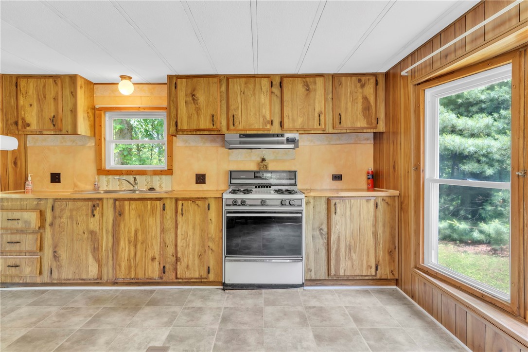 Connoquenessing Twp, Pennsylvania 16033, United States, 2 Bedrooms Bedrooms, ,1 BathroomBathrooms,Residential,Active,148225