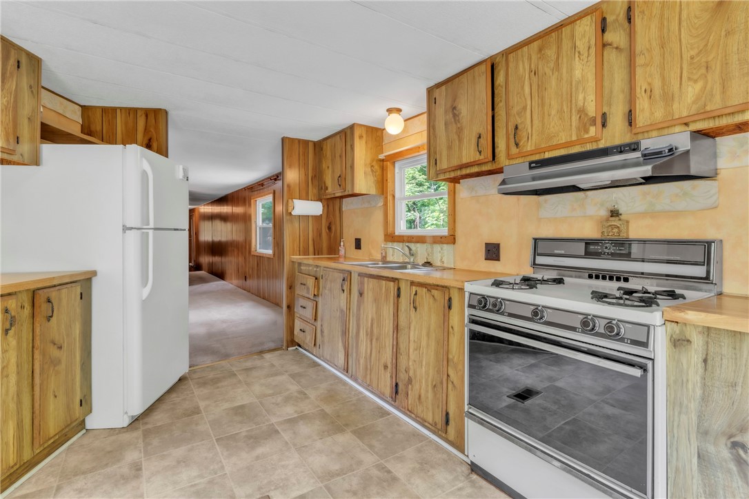 Connoquenessing Twp, Pennsylvania 16033, United States, 2 Bedrooms Bedrooms, ,1 BathroomBathrooms,Residential,Active,148225