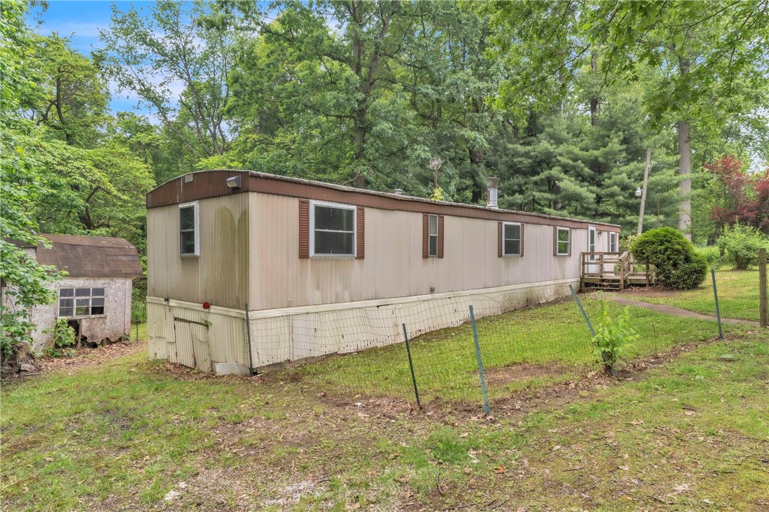 Connoquenessing Twp, Pennsylvania 16033, United States, 2 Bedrooms Bedrooms, ,1 BathroomBathrooms,Residential,Active,148225
