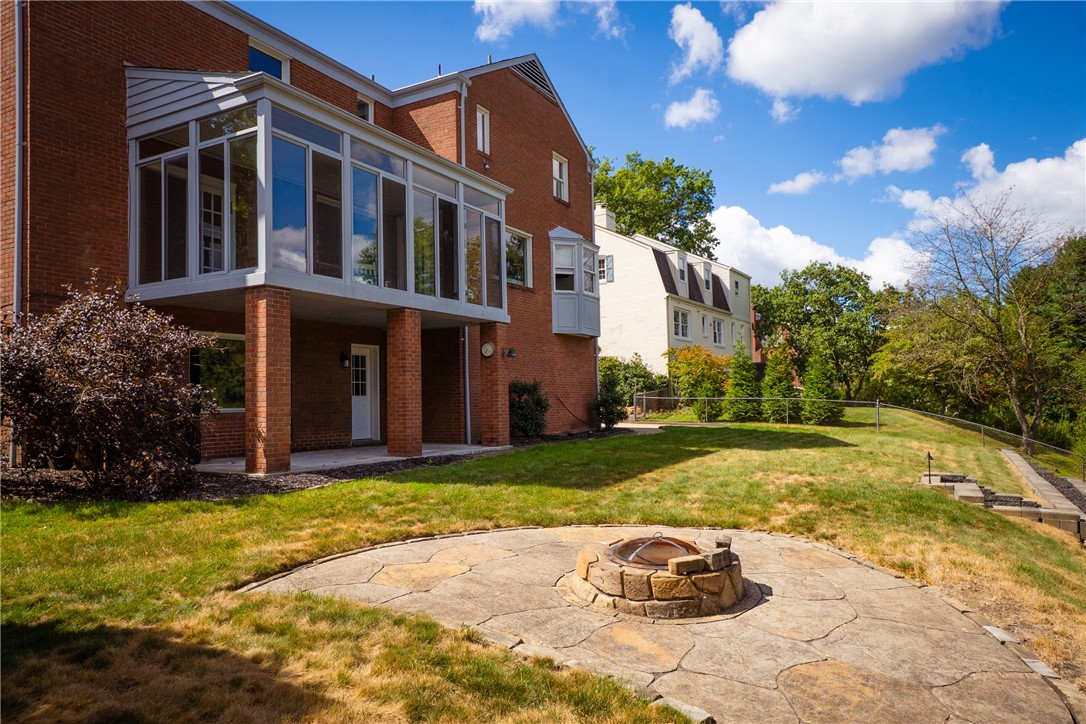 St Clair, Pennsylvania 15241, United States, 4 Bedrooms Bedrooms, ,3 BathroomsBathrooms,Residential,Active,199817