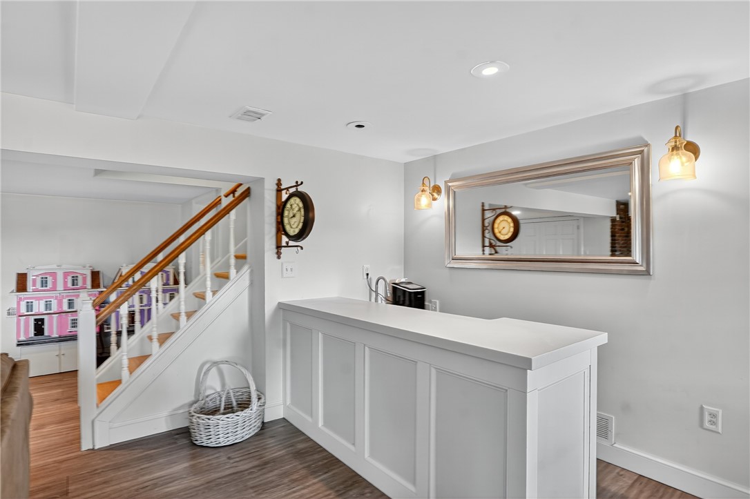 St Clair, Pennsylvania 15241, United States, 4 Bedrooms Bedrooms, ,3 BathroomsBathrooms,Residential,Active,199817