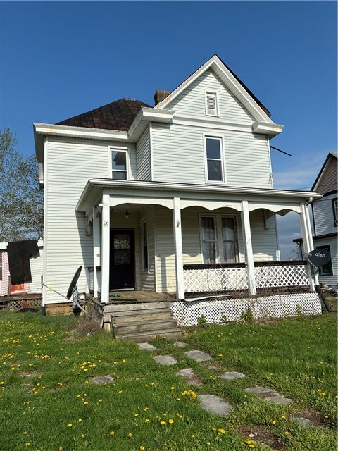 Photo of 29 Buffalo Road North, Washington, PA 15301 (MLS # 1748702)