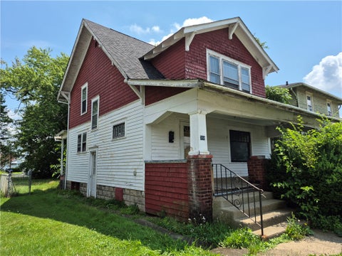 Homes For Sale - 399 Baldwin Ave Ave<br/> Mercer County, Sharon, PA 16146