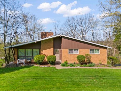 Photo of 207 Marion Dr, McMurray, PA 15317 (MLS # 1749791)