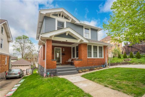 Photo of 410 Clokey Ave, Pittsburgh, PA 15228 (MLS # 1748371)