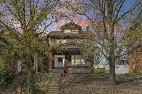 Photo of 1217 Peermont Ave, Pittsburgh, PA 15216 (MLS # 1750134)