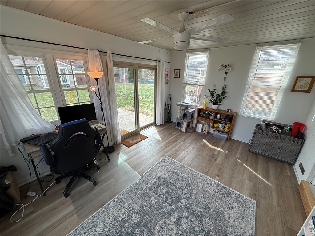 Scott Twp - Sal, Pennsylvania 15243, United States, 3 Bedrooms Bedrooms, ,3 BathroomsBathrooms,Residential,Active,90431