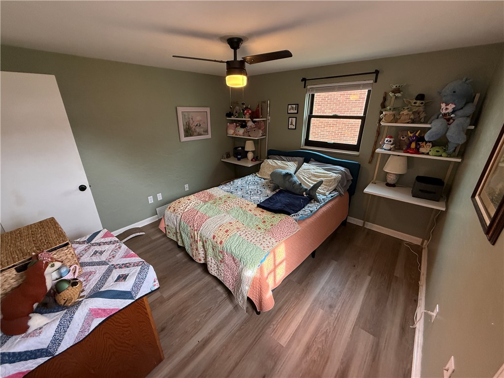 Scott Twp - Sal, Pennsylvania 15243, United States, 3 Bedrooms Bedrooms, ,3 BathroomsBathrooms,Residential,Active,90431