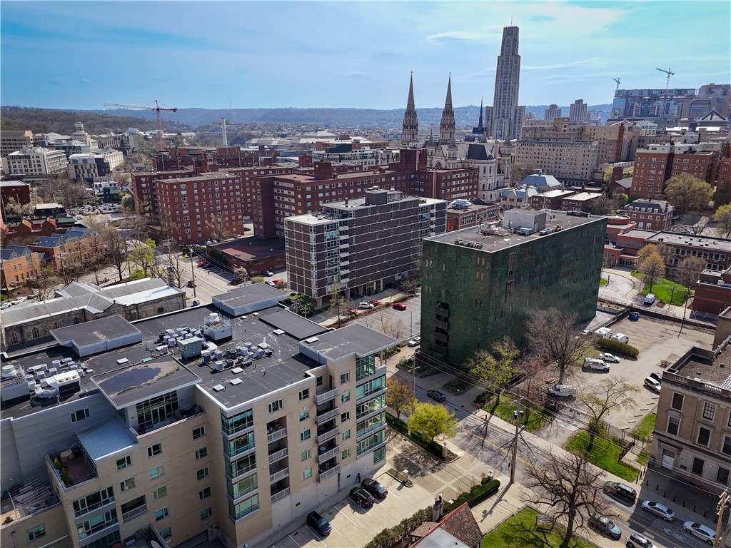 537 N Neville St 6A
