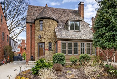 Photo of 119 Yorkshire Dr, Pittsburgh, PA 15208 (MLS # 1744049)