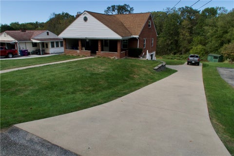 Photo for 443 Trestle Rd