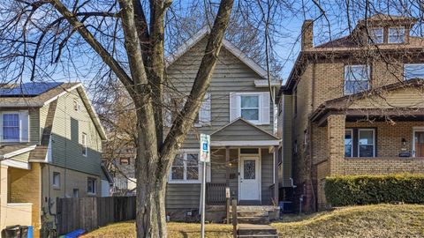 Photo of 1133 Woodbourne Ave, Pittsburgh, PA 15226 (MLS # 1742612)