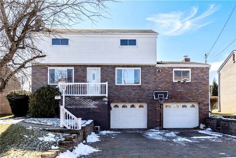 Photo of 444 Bartola St, Pittsburgh, PA 15243 (MLS # 1737642)