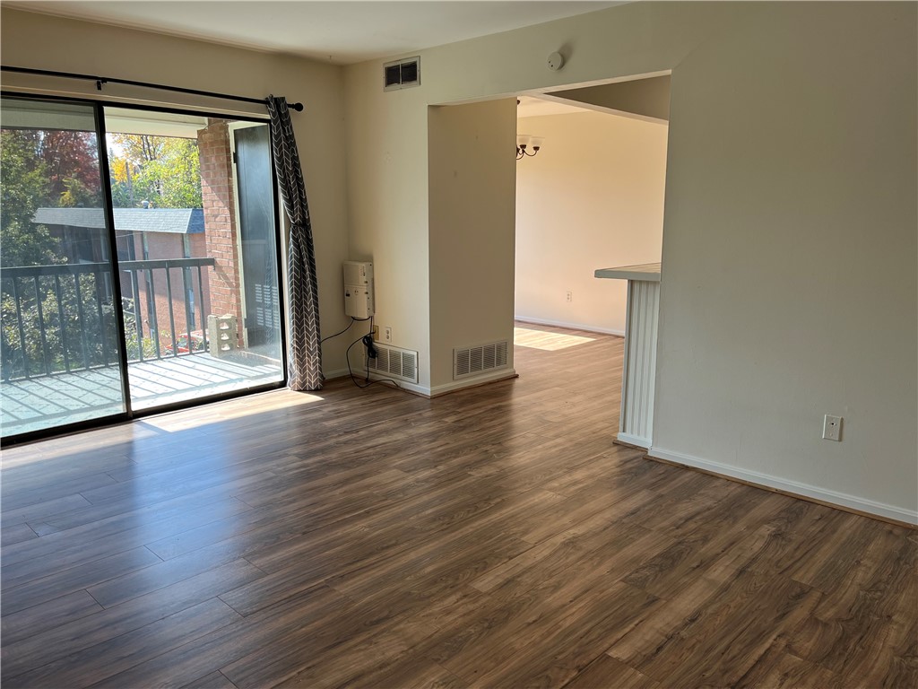 1000 College Park Dr #9