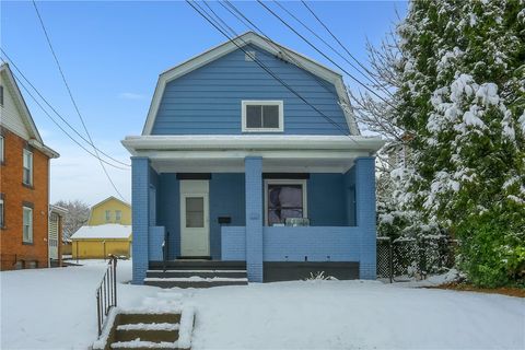 Photo of 1418 Duss Ave, Ambridge, PA 15003 (MLS # 1733183)