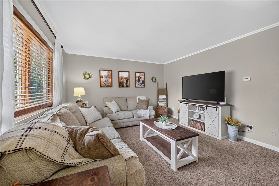 213 Ridge Rd