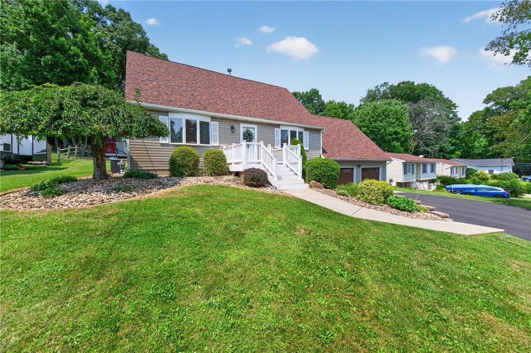 213 Ridge Rd