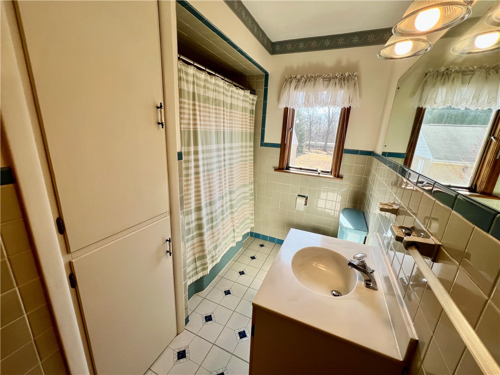 1919 Shady Drive Dr, Farrell, Pennsylvania image 13