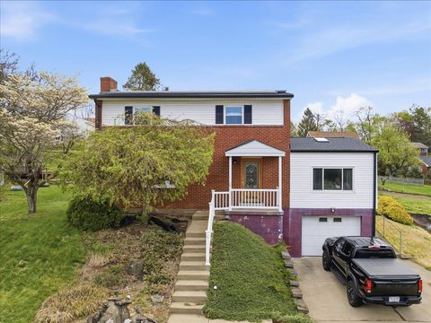 Photo of 13 Cabindale Dr, Mckees Rocks, PA 15136 (MLS # 1748685)