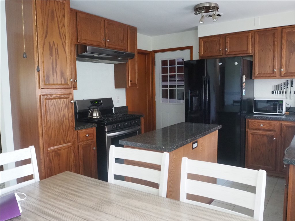 Farrell, Pennsylvania 16121, United States, 3 Bedrooms Bedrooms, ,2 BathroomsBathrooms,Residential,Active,149423