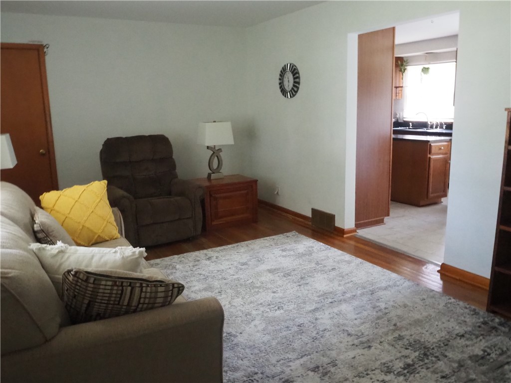 Farrell, Pennsylvania 16121, United States, 3 Bedrooms Bedrooms, ,2 BathroomsBathrooms,Residential,Active,149423