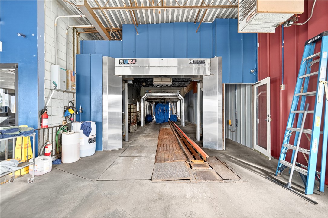 N Versailles, Pennsylvania 15137, United States, ,Commercial,Active,243547