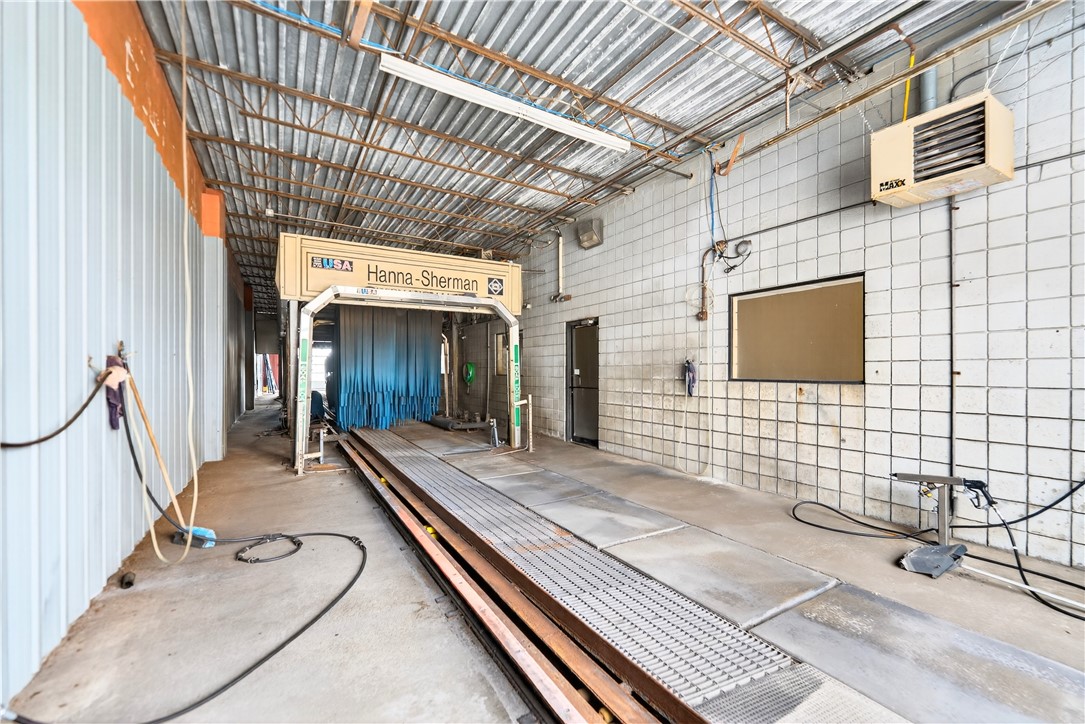 N Versailles, Pennsylvania 15137, United States, ,Commercial,Active,243547